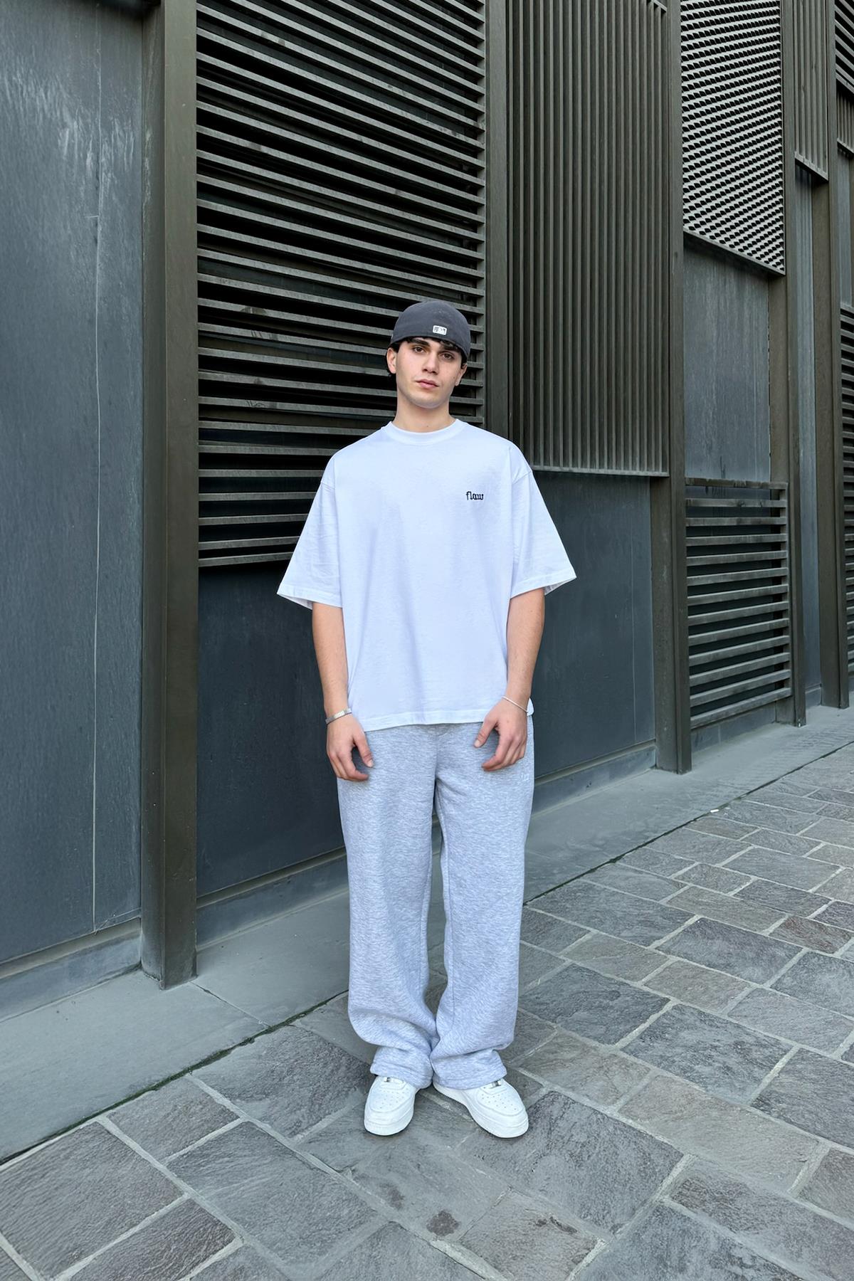 Flaw Embroidered Oversize T-Shirt White