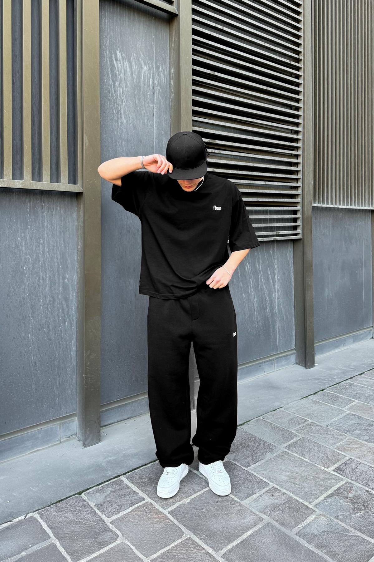 Flaw Embroidered Oversize T-Shirt Black