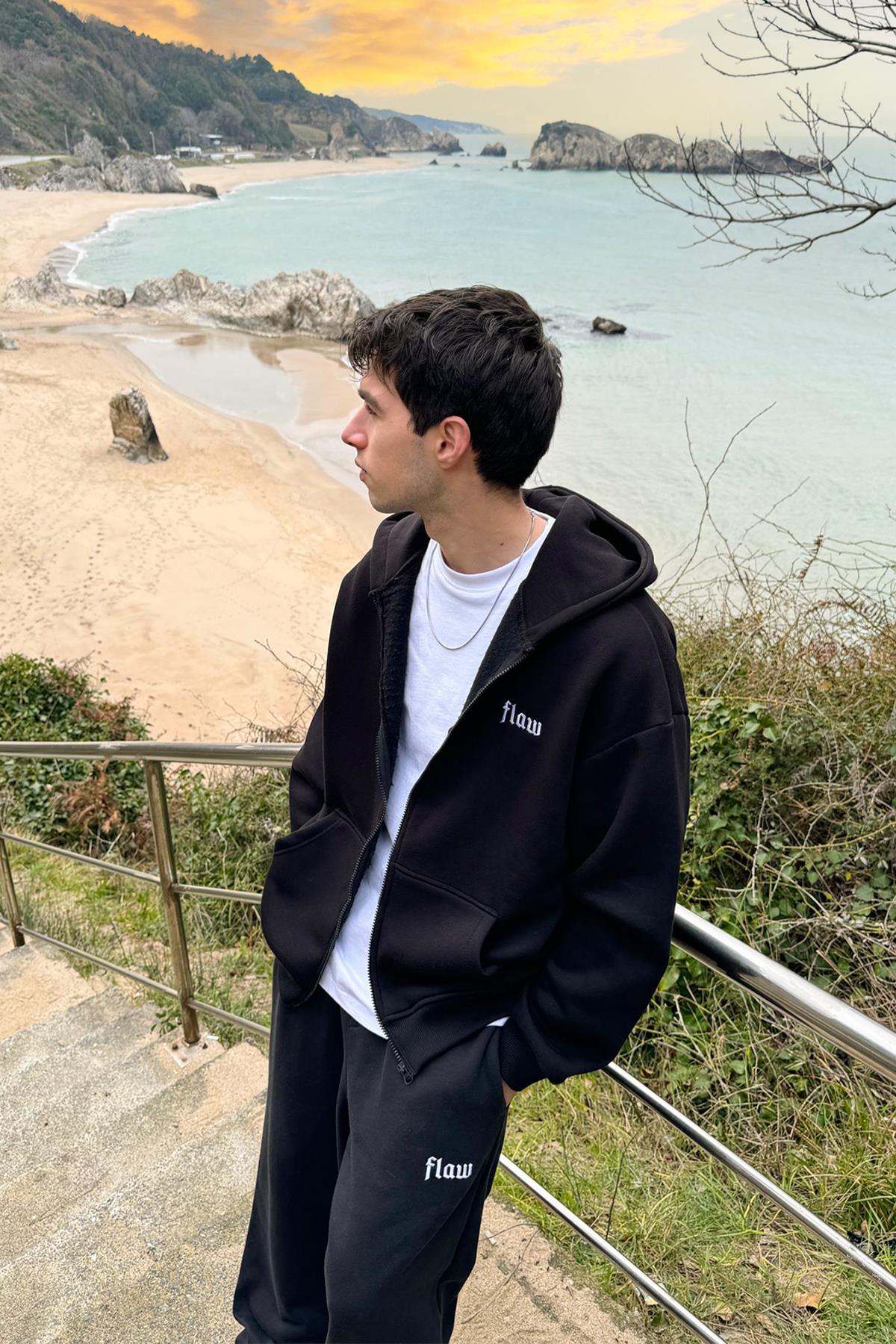 Flaw Embroidered Zip Hoodie Black