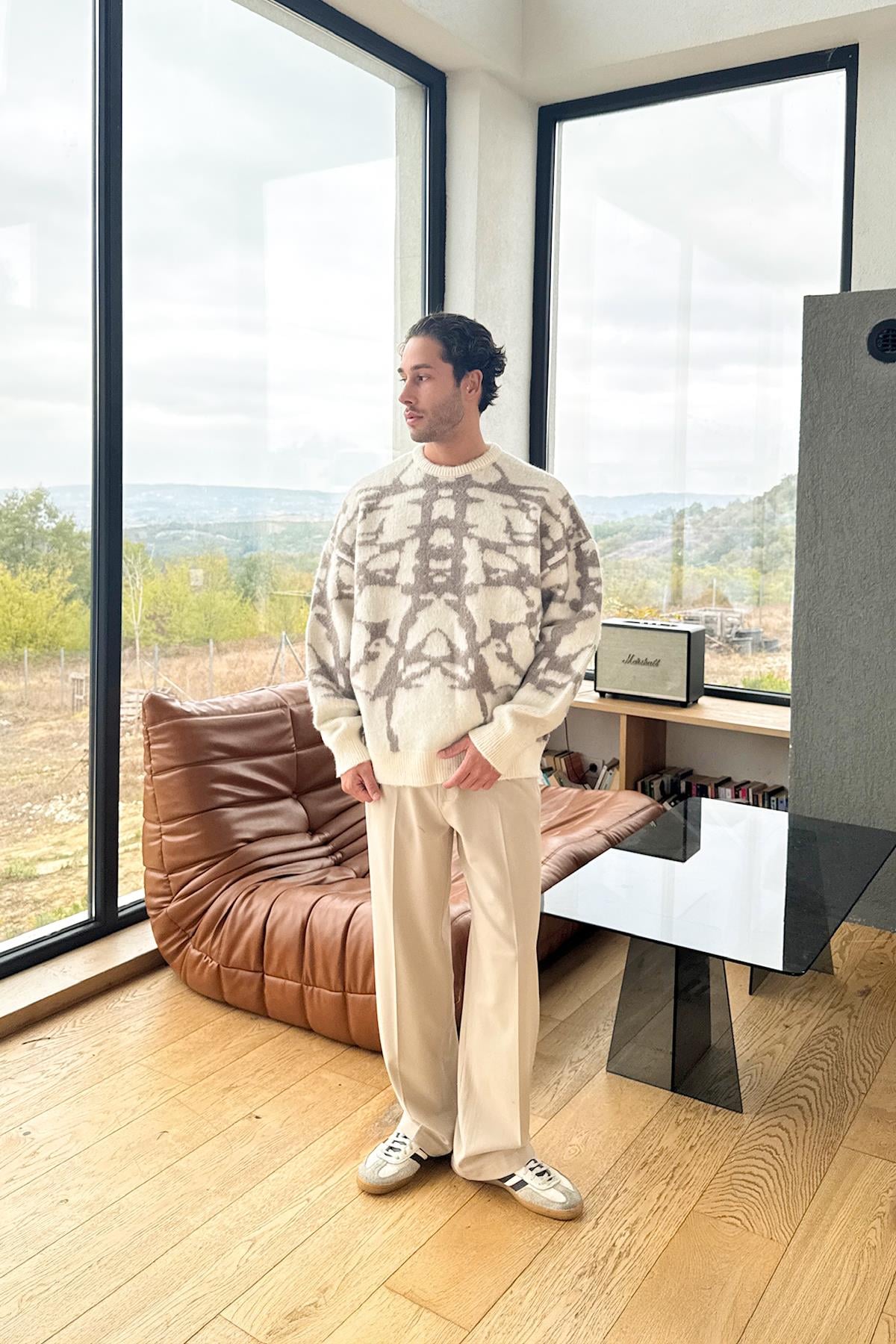 Geometric Pattern Sweater Beige