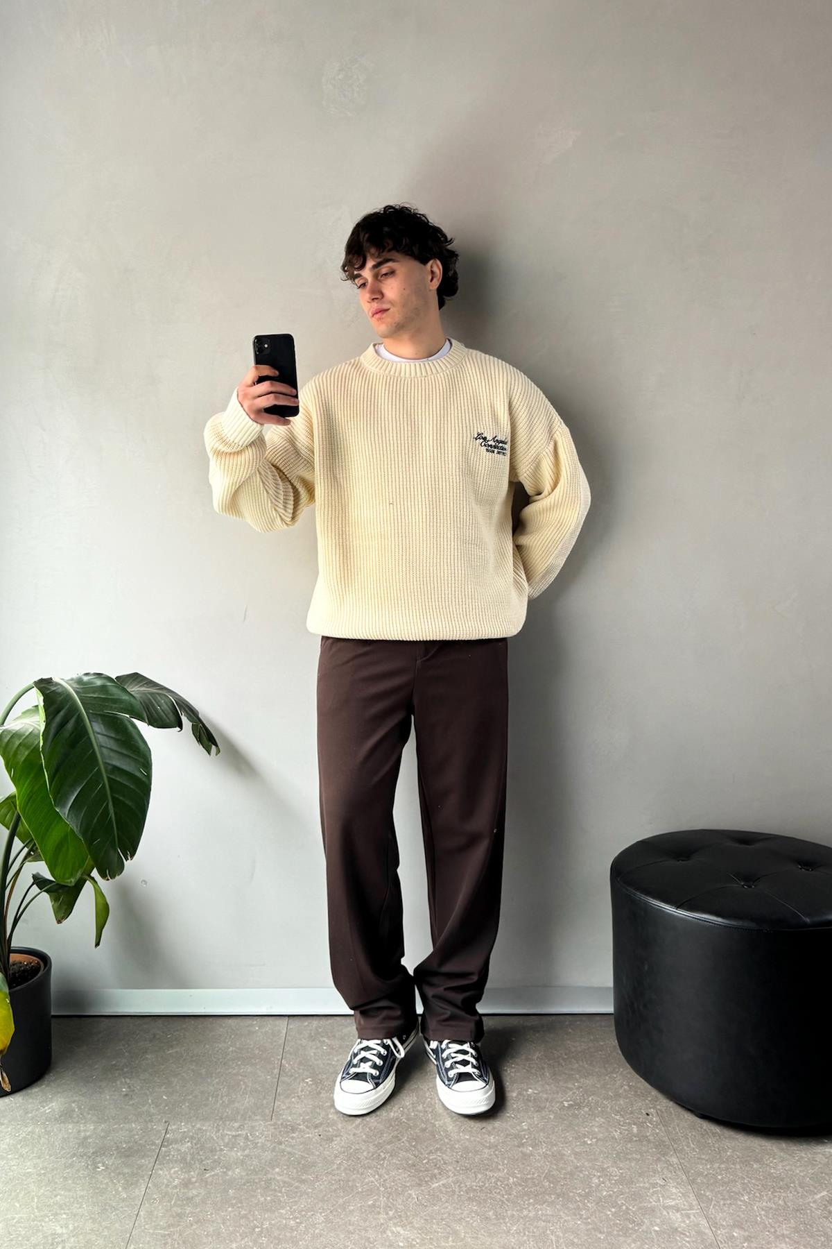 Minimalist Embroidered Crew Neck Sweater, Beige