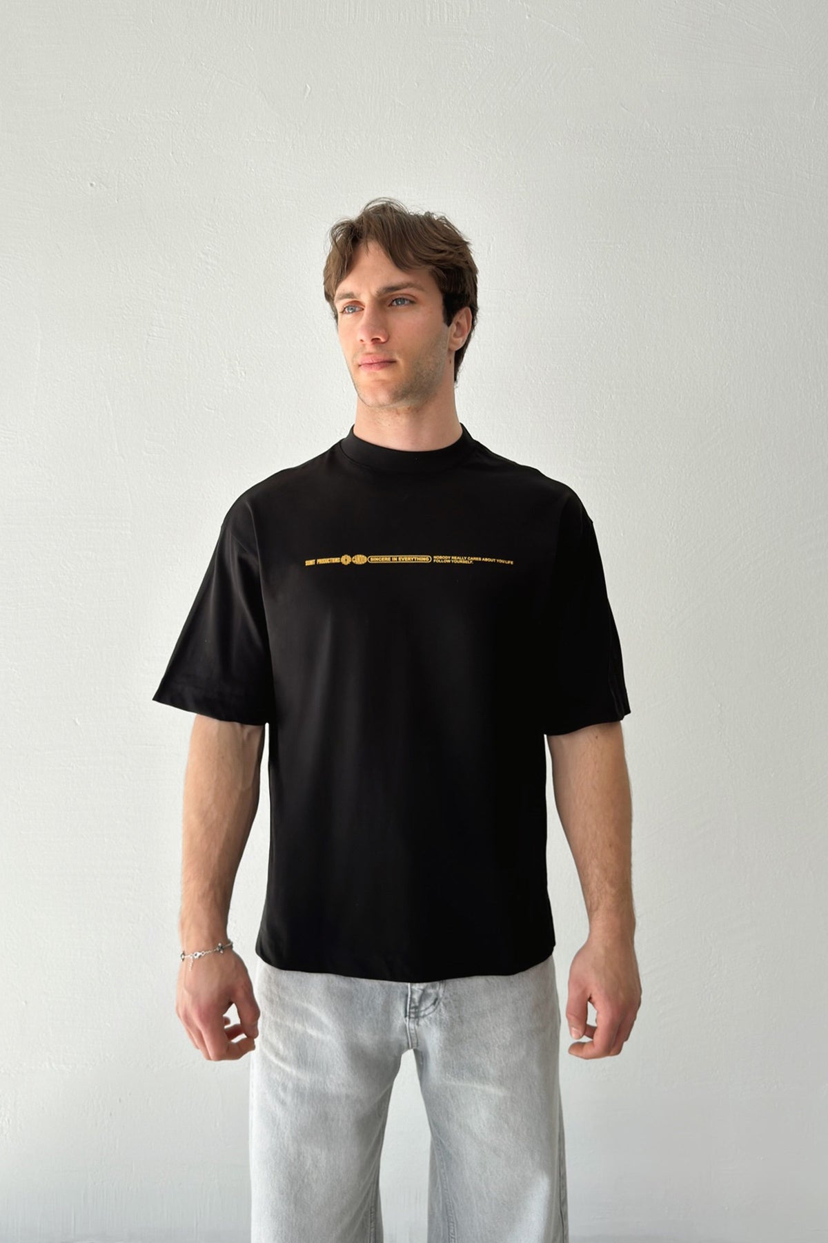 Minimal Writing Printed T-shirt
