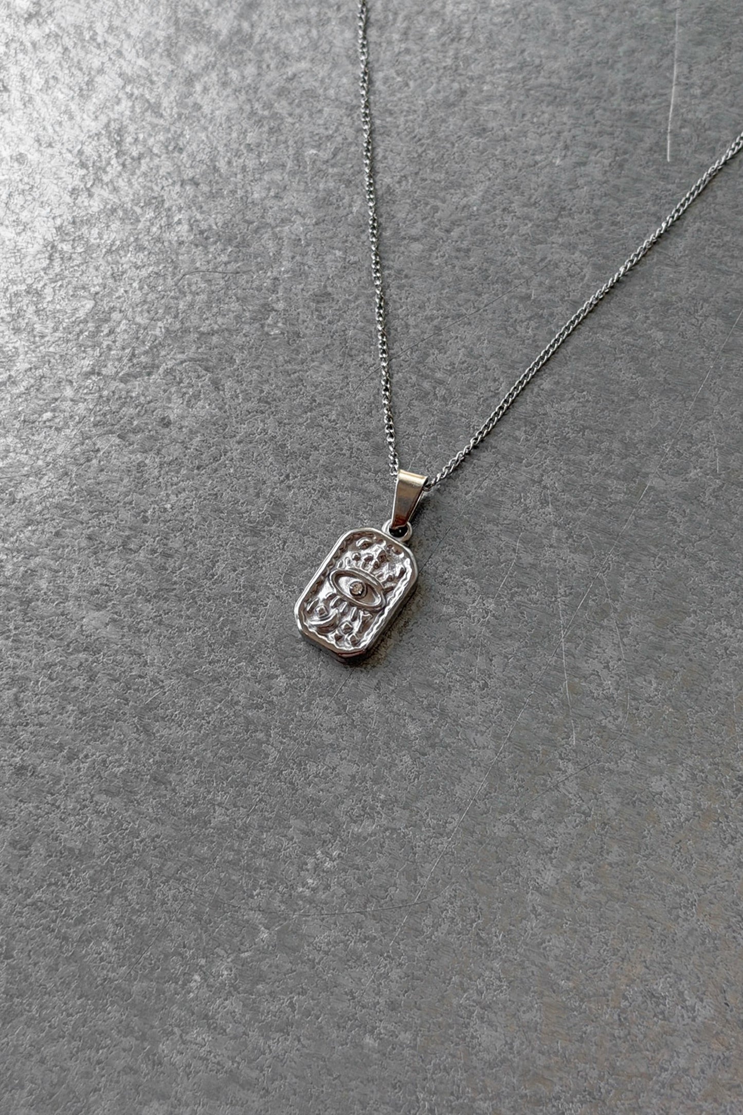 Level Necklace