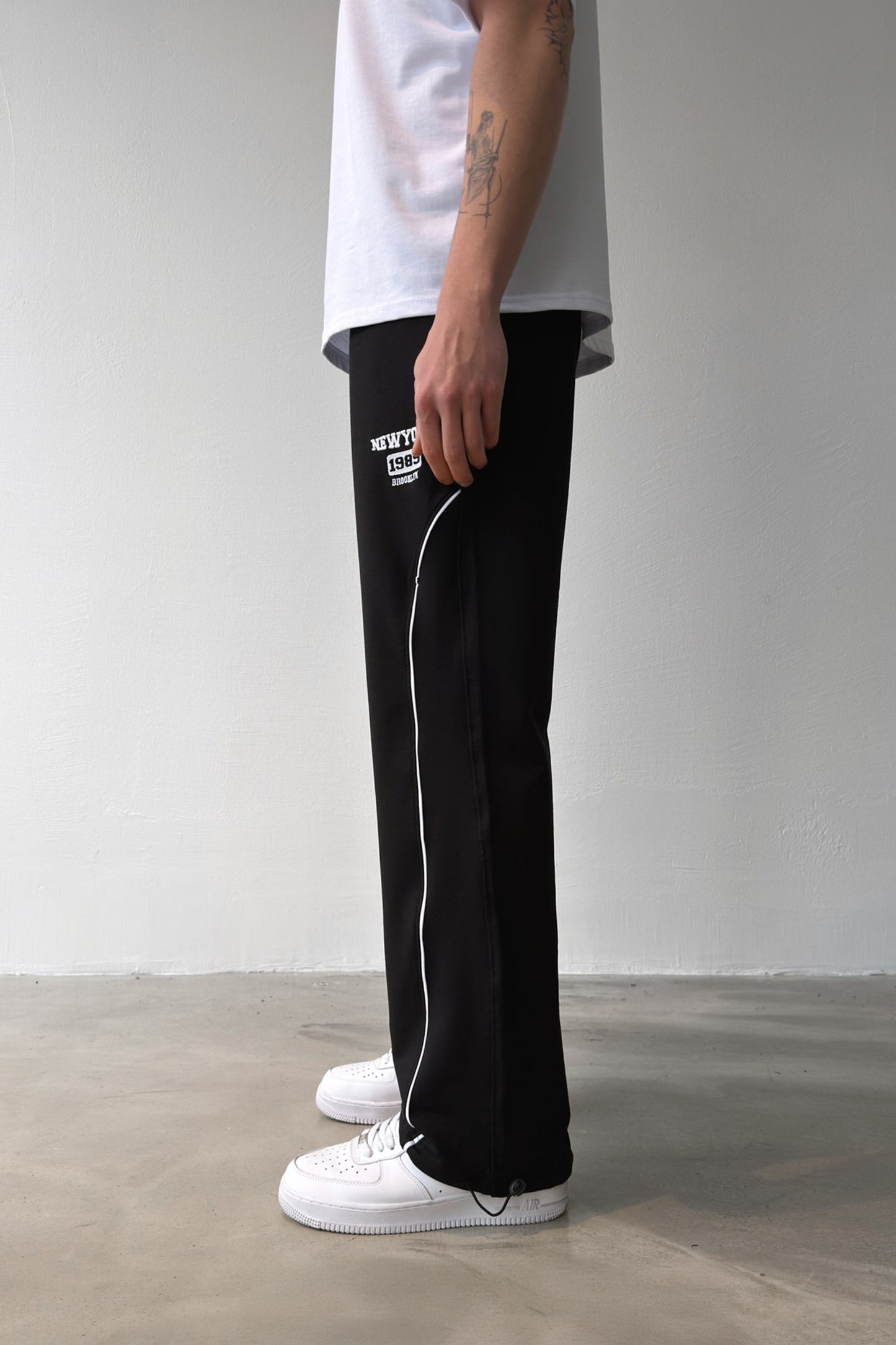 Ny Printed Hem Stopper Baggy Sweatpants