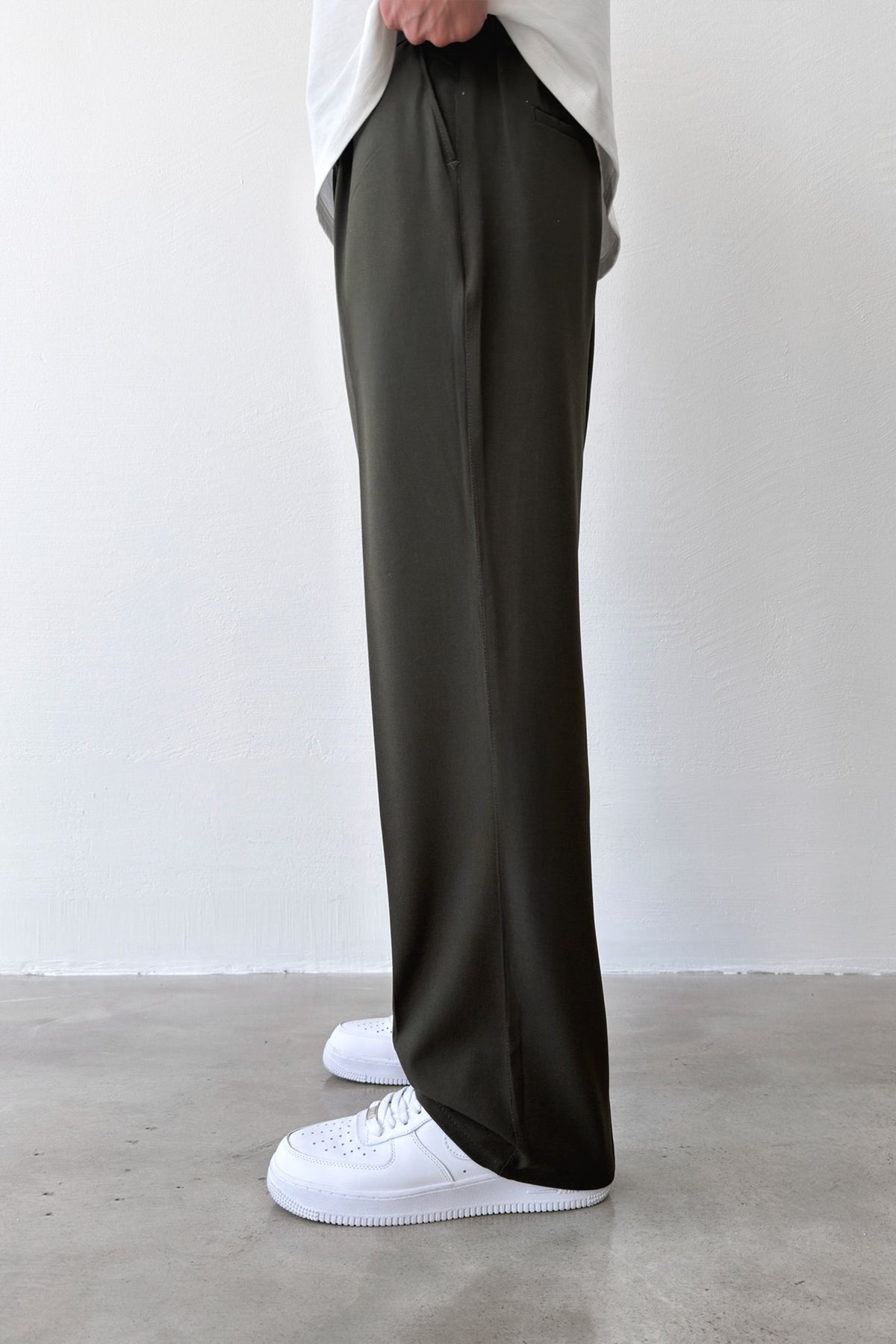 Pleated Baggy Fit Fabric Green Trousers