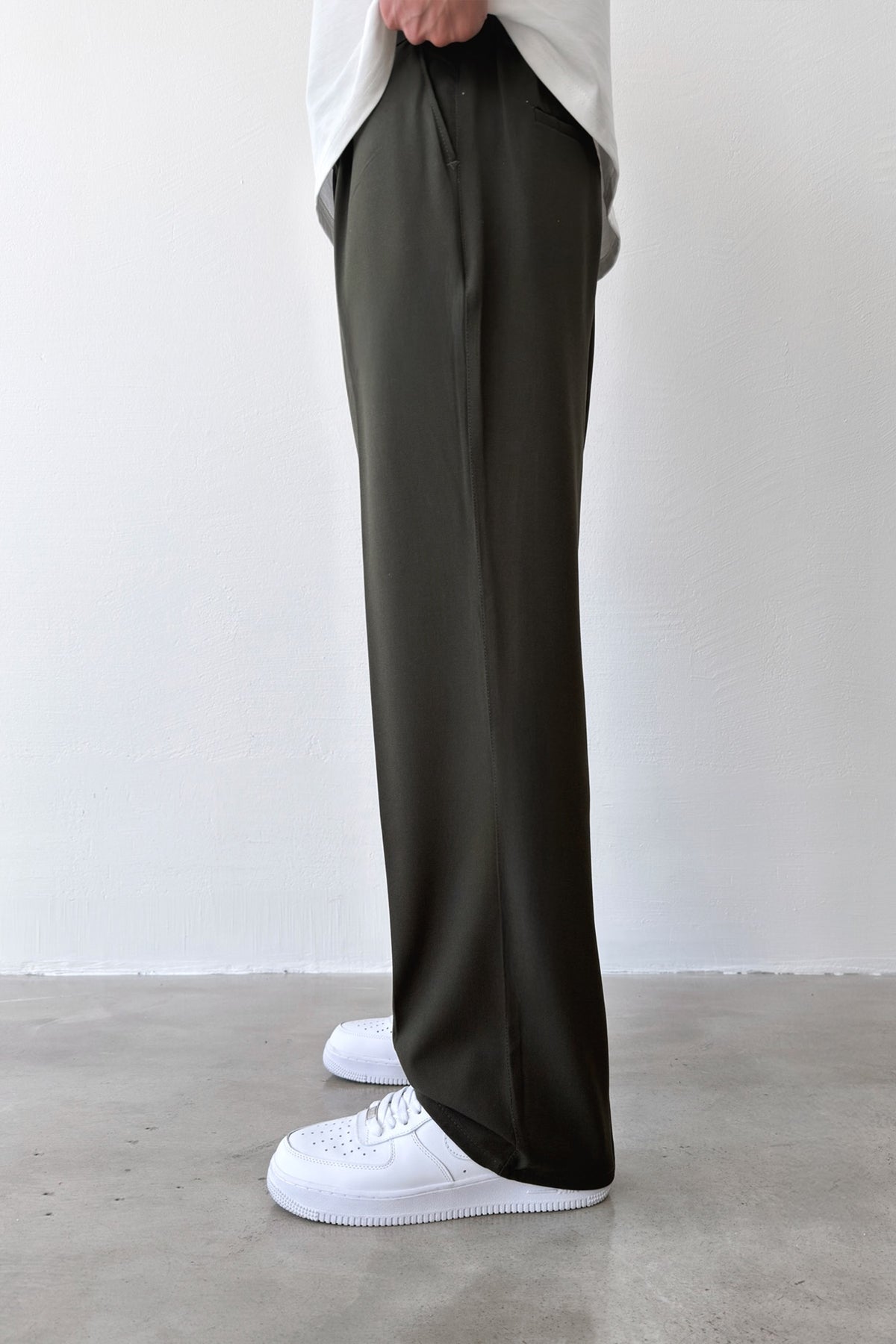 Pleated Baggy Fit Fabric Green Trousers