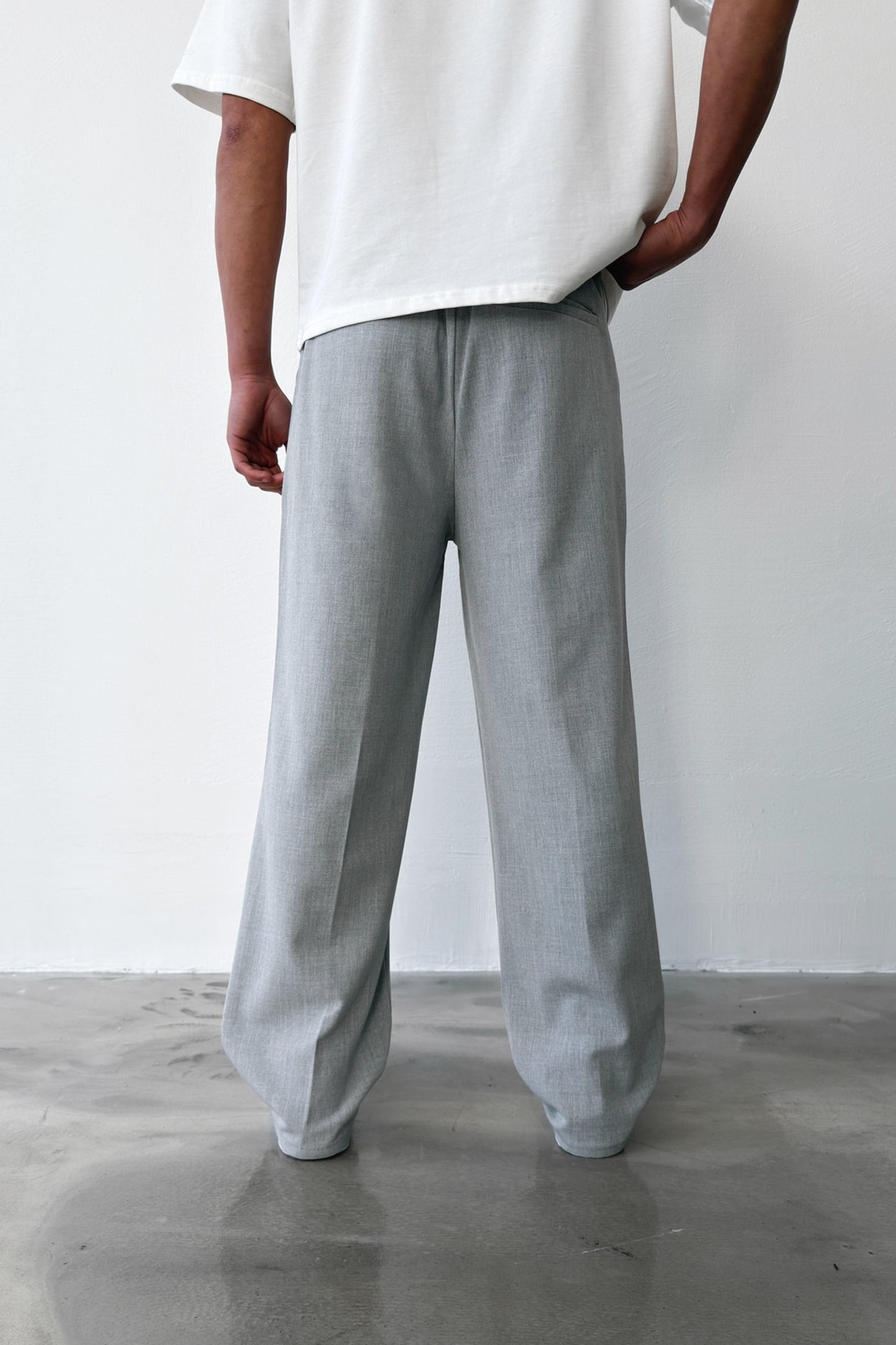 Pleated Baggy Fit Fabric Grey Trousers