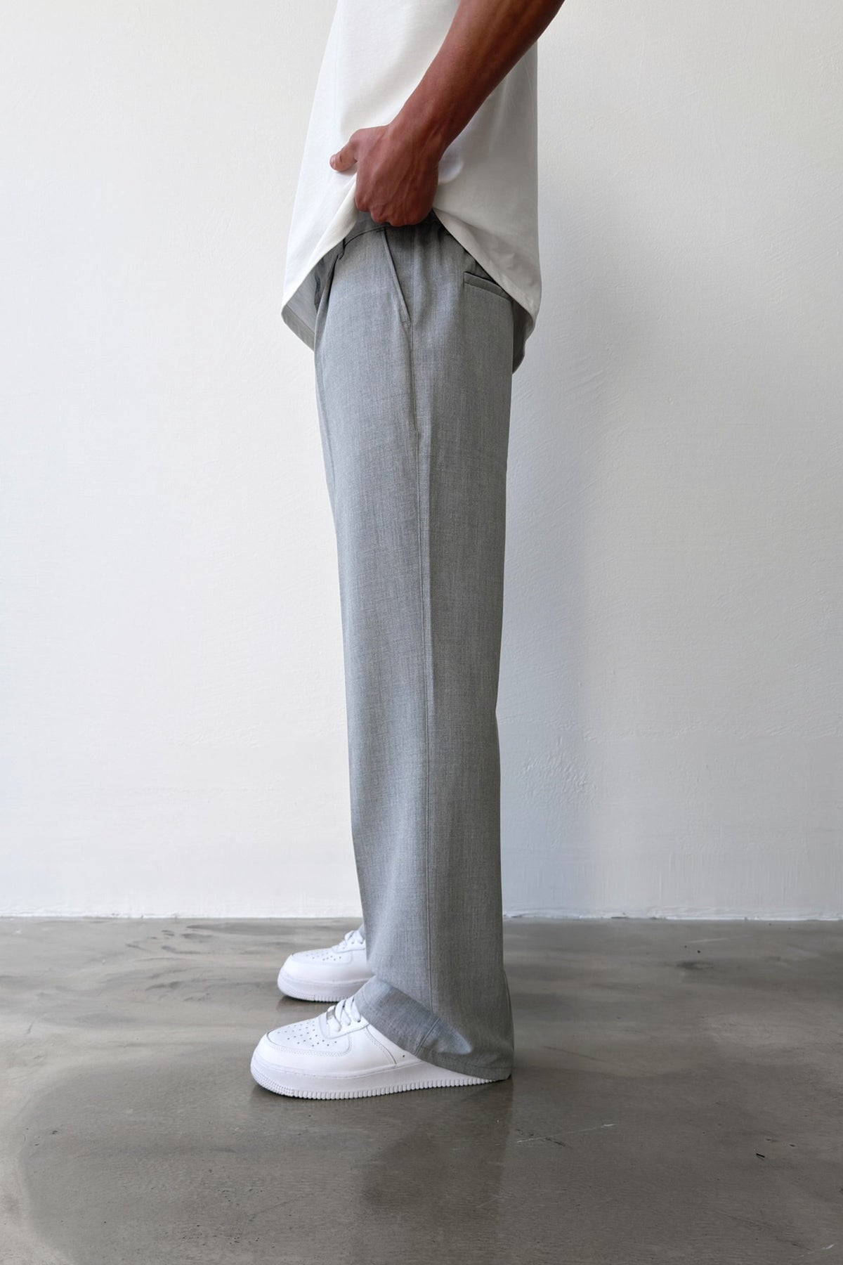 Pleated Baggy Fit Fabric Grey Trousers