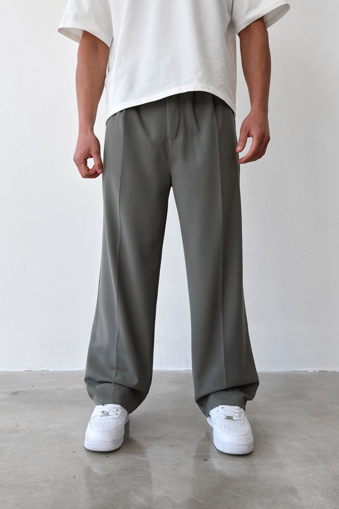 Pleated Baggy Fit Fabric Light Green Trousers