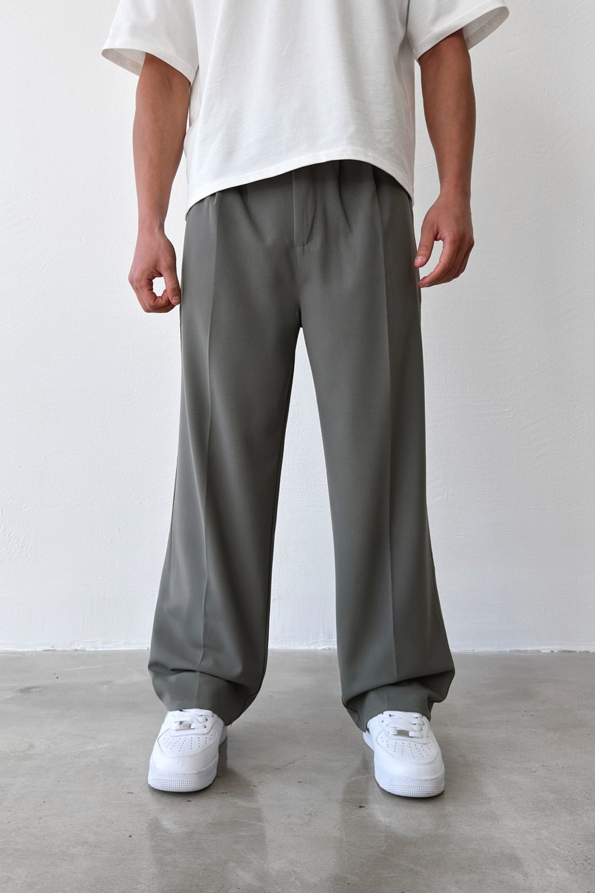 Pleated Baggy Fit Fabric Light Green Trousers