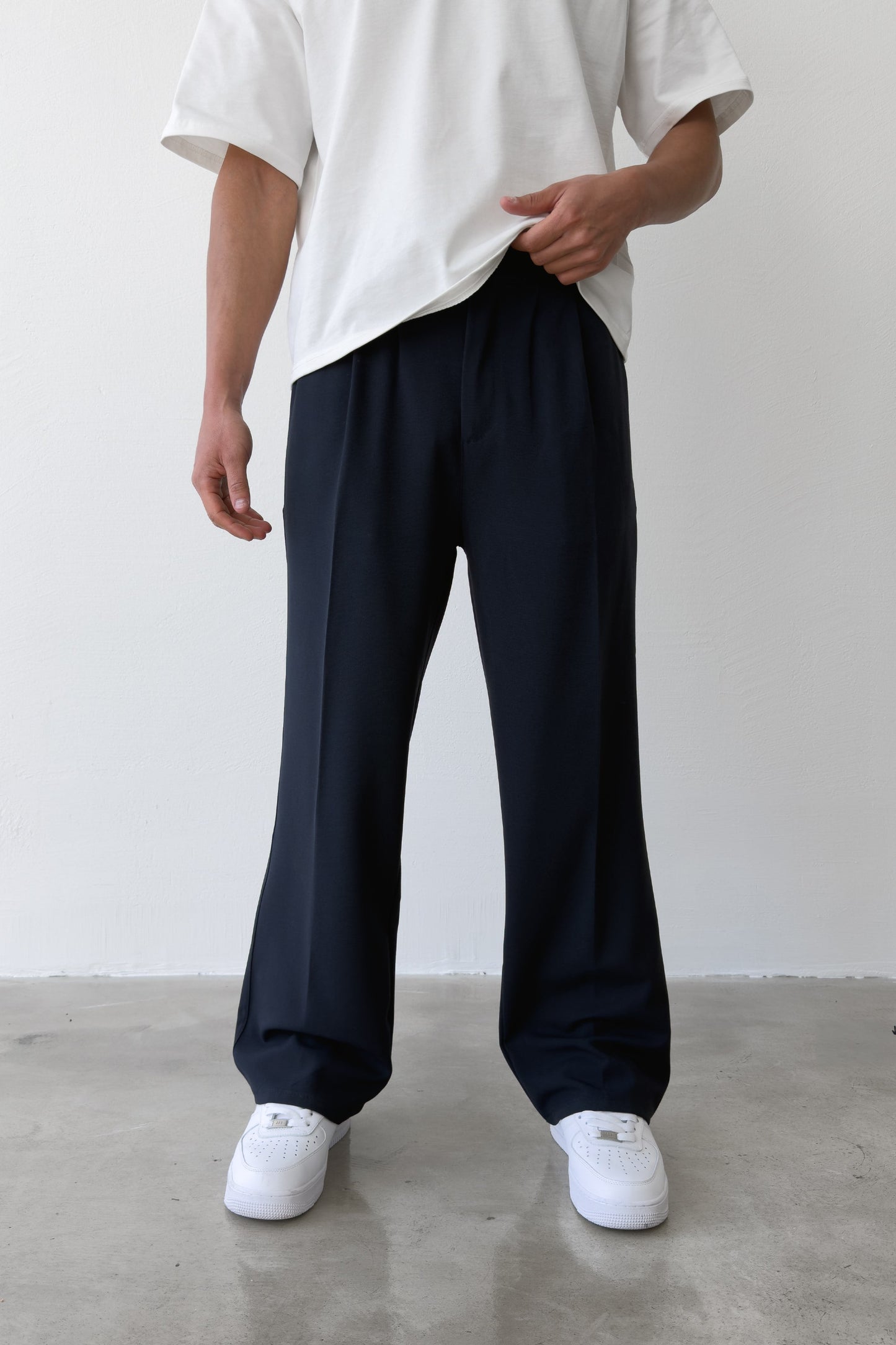 Pleated Baggy Fit Fabric Navy Blue Trousers