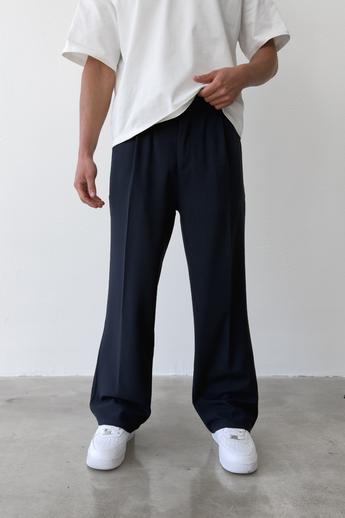 Pleated Baggy Fit Fabric Navy Blue Trousers
