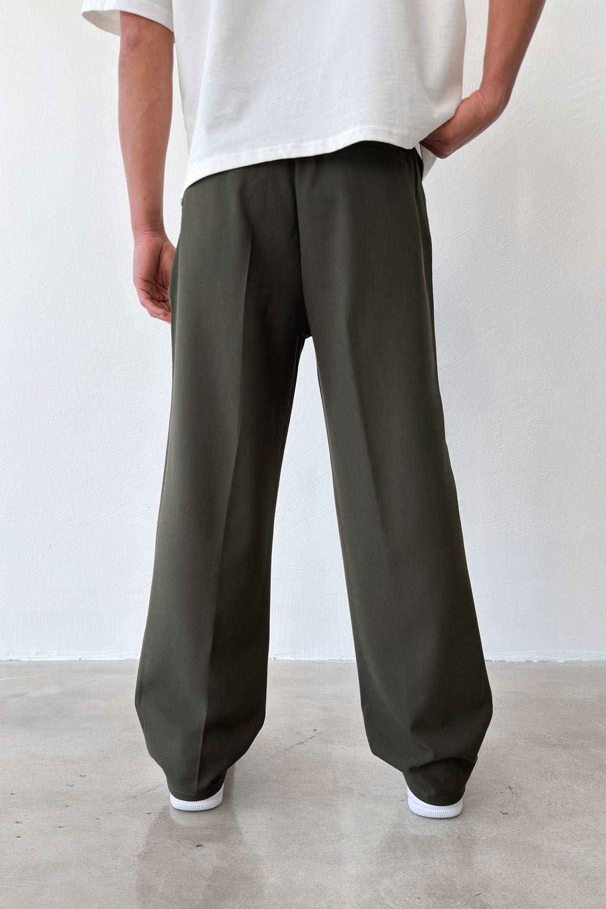 Pleated Baggy Fit Fabric Green Trousers