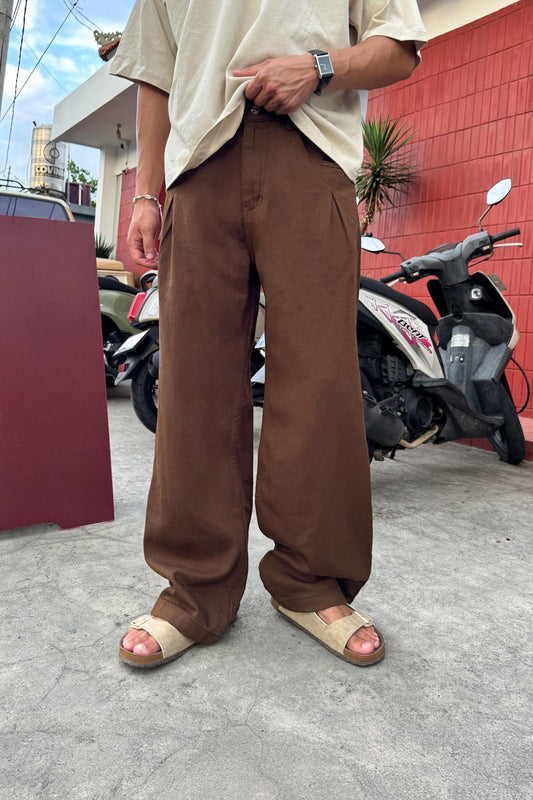Pleated Gabardine Trousers Brown