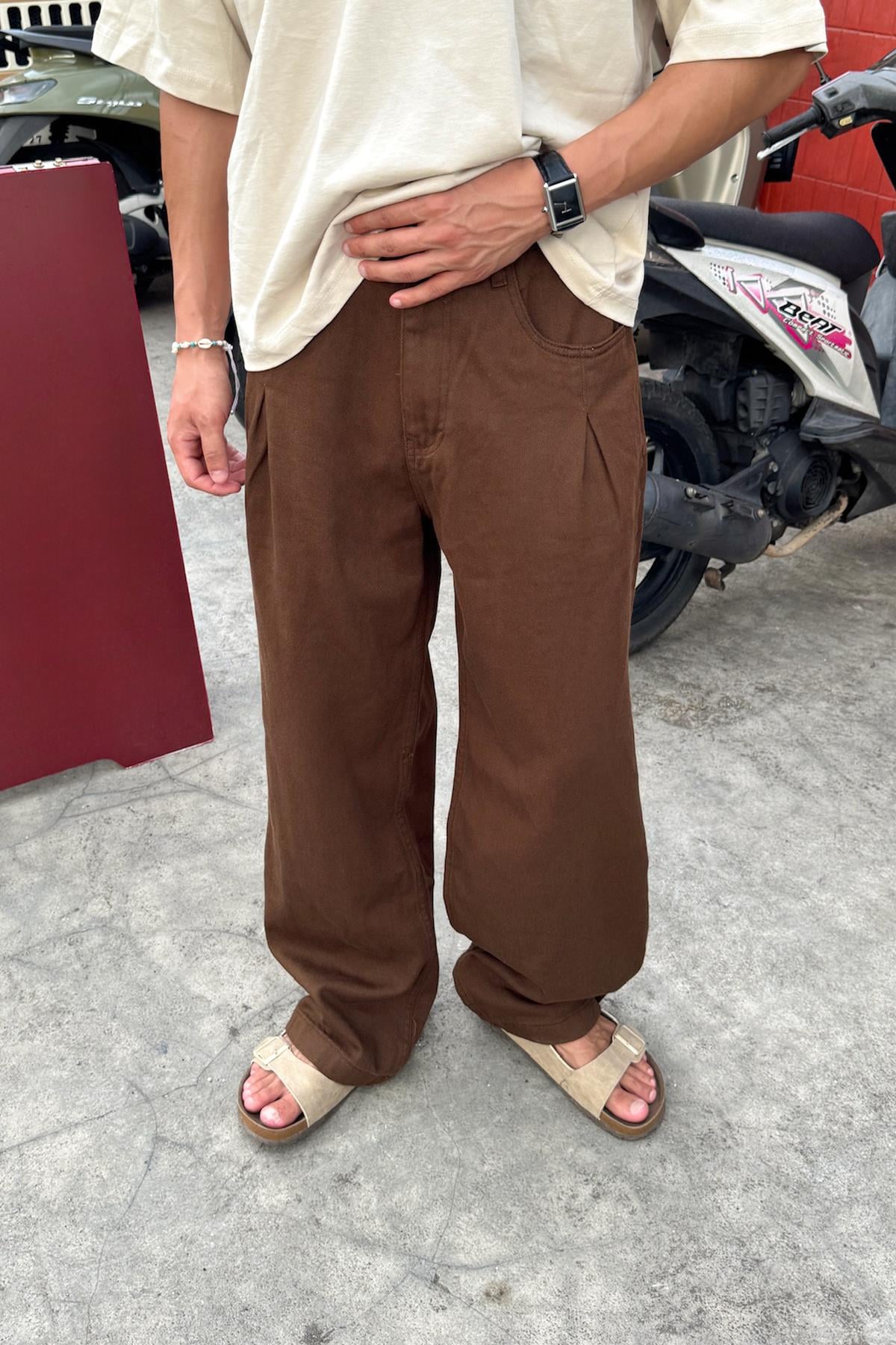 Pleated Gabardine Trousers Brown