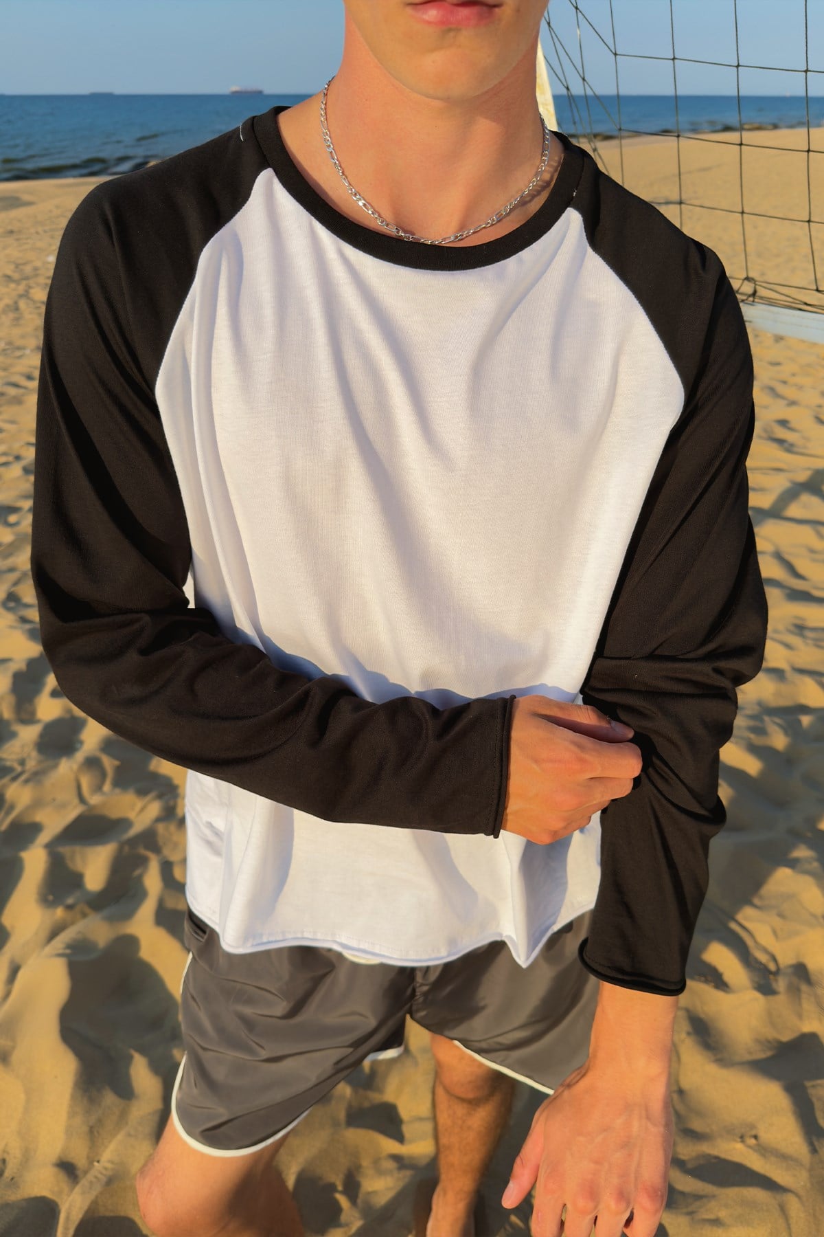 Color Block Longsleeve T-Shirt