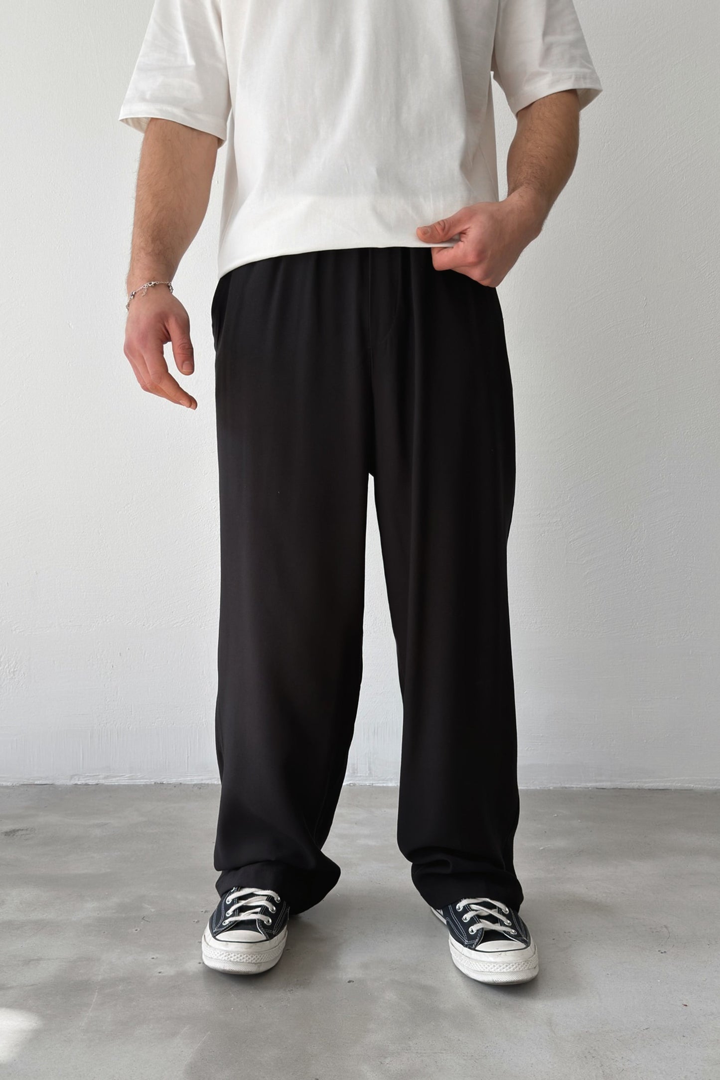 Relaxed Fit Baggy Pants with Elastic Waistband, Black