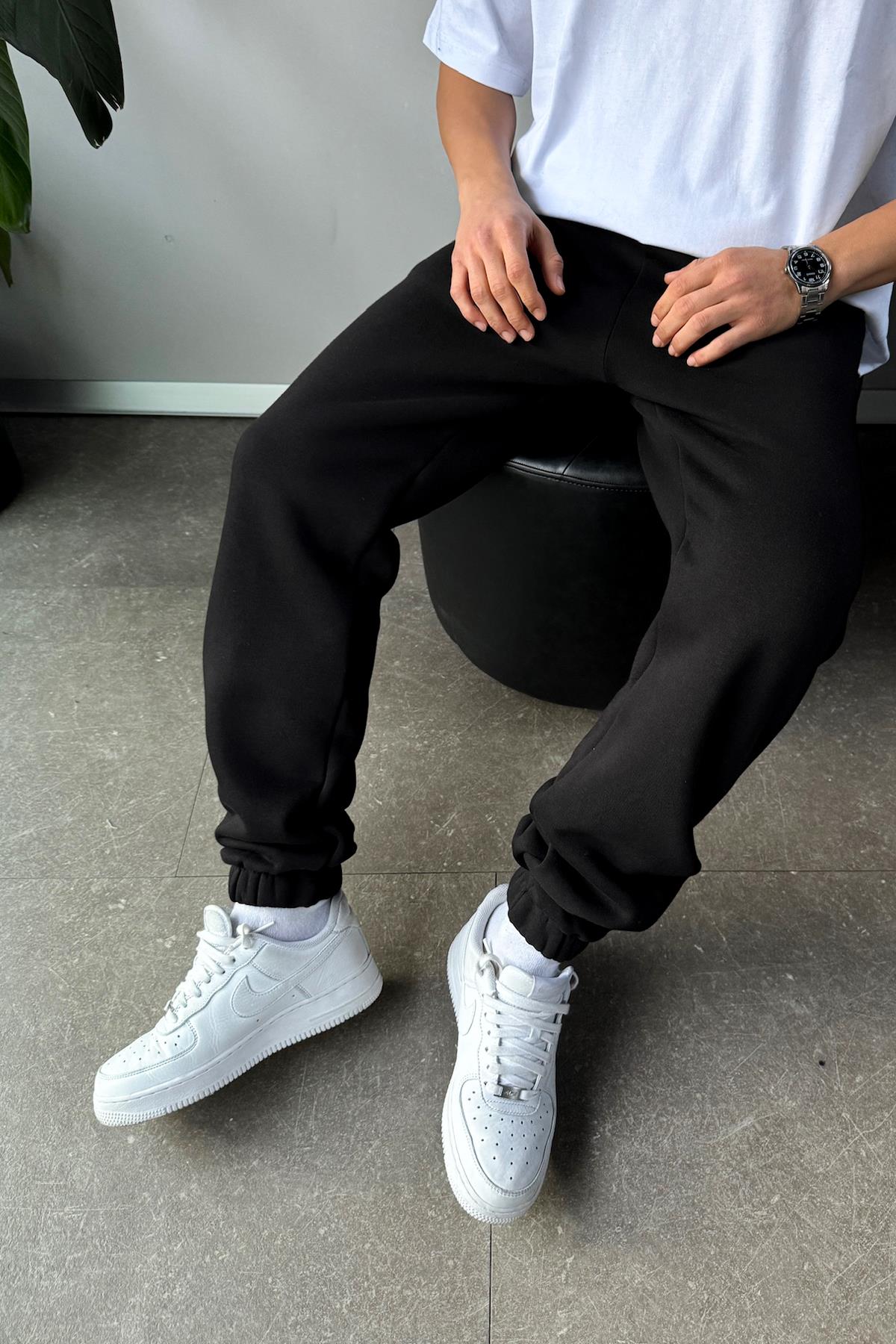 Regular Jogger Sweatpants Black