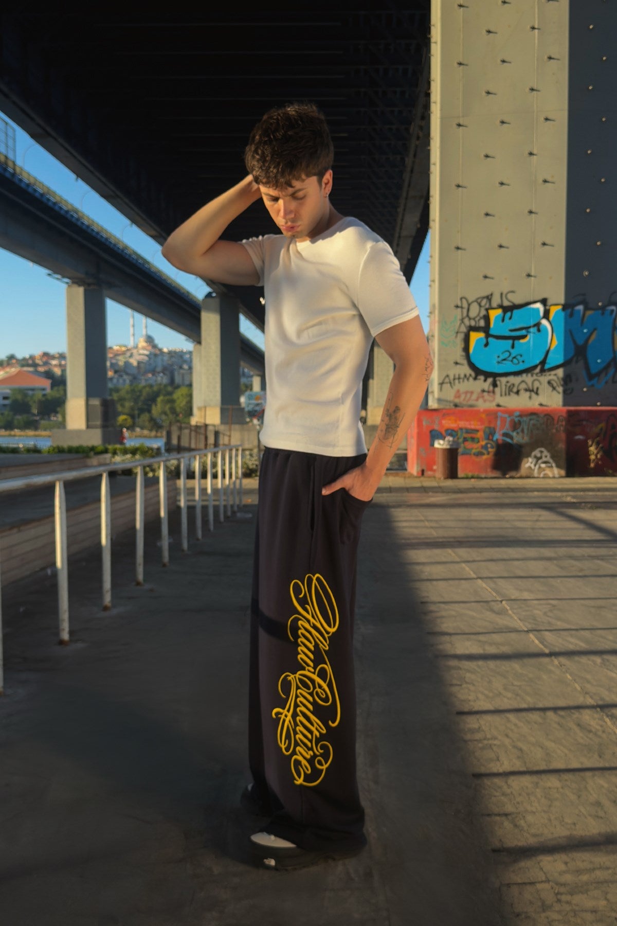 Script Adjustable Navy Baggy Sweatpants