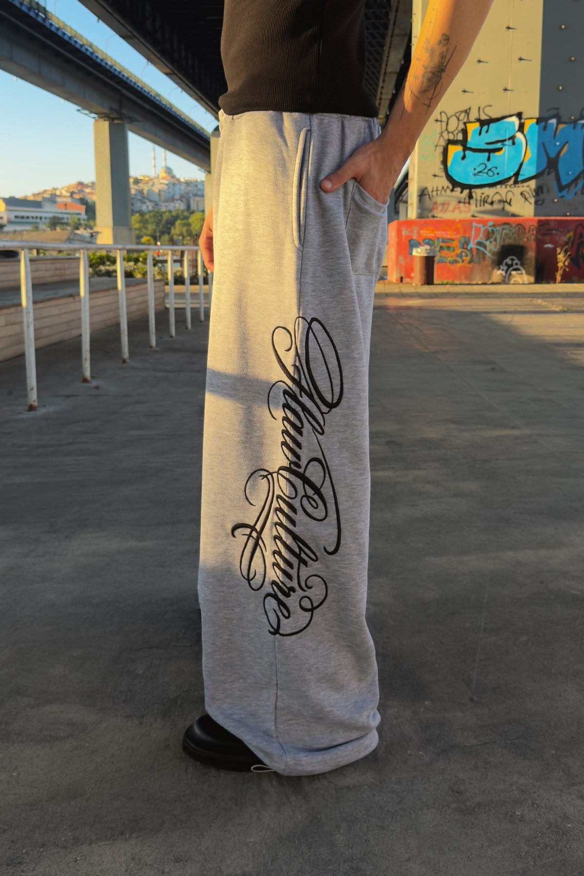 Script Adjustable Grey Melange Baggy Sweatpants