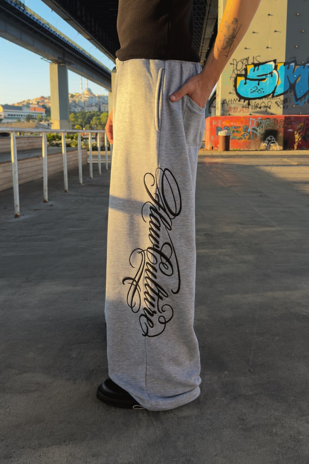 Script Adjustable Grey Melange Baggy Sweatpants