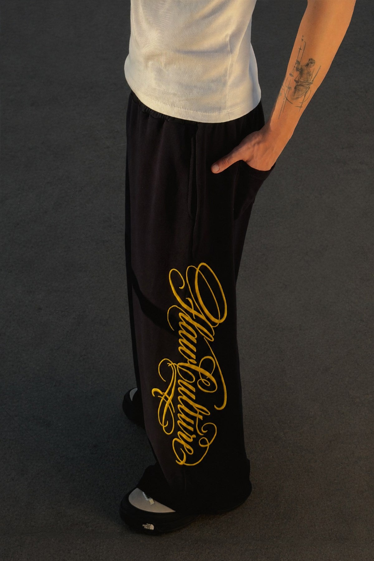 Script Adjustable Navy Baggy Sweatpants