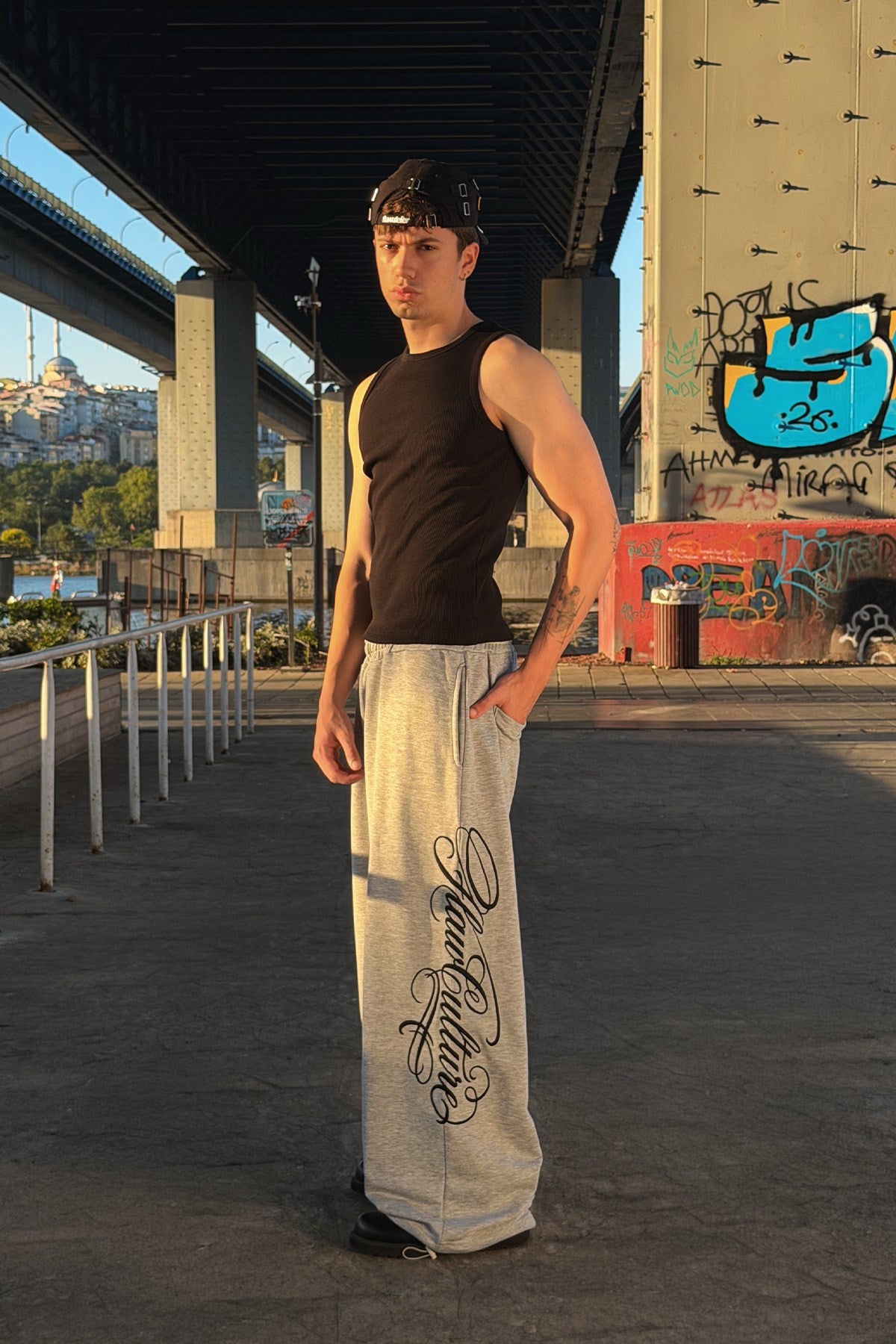 Script Adjustable Grey Melange Baggy Sweatpants