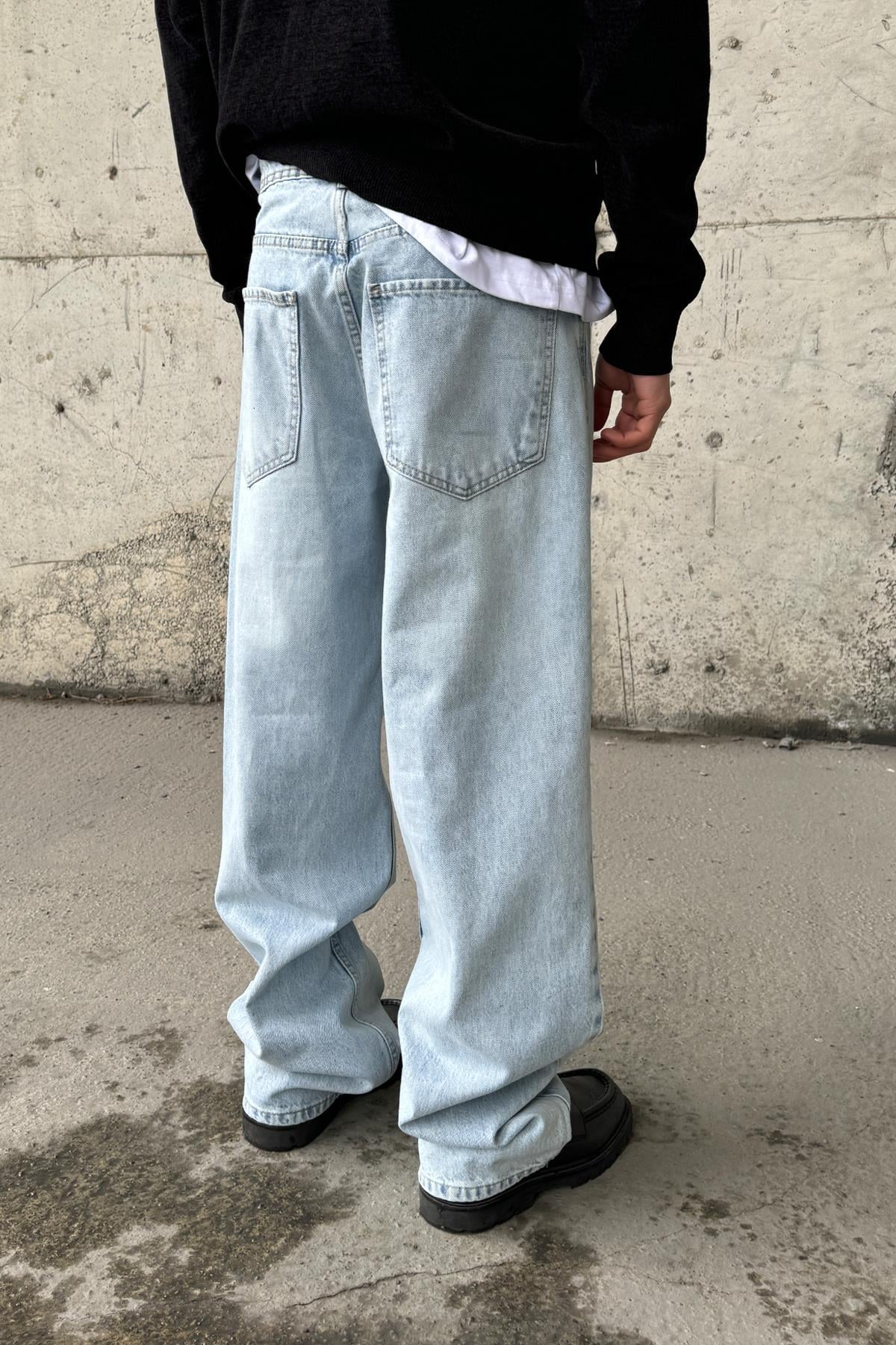 Fade Detail Baggy Jeans Ice Blue