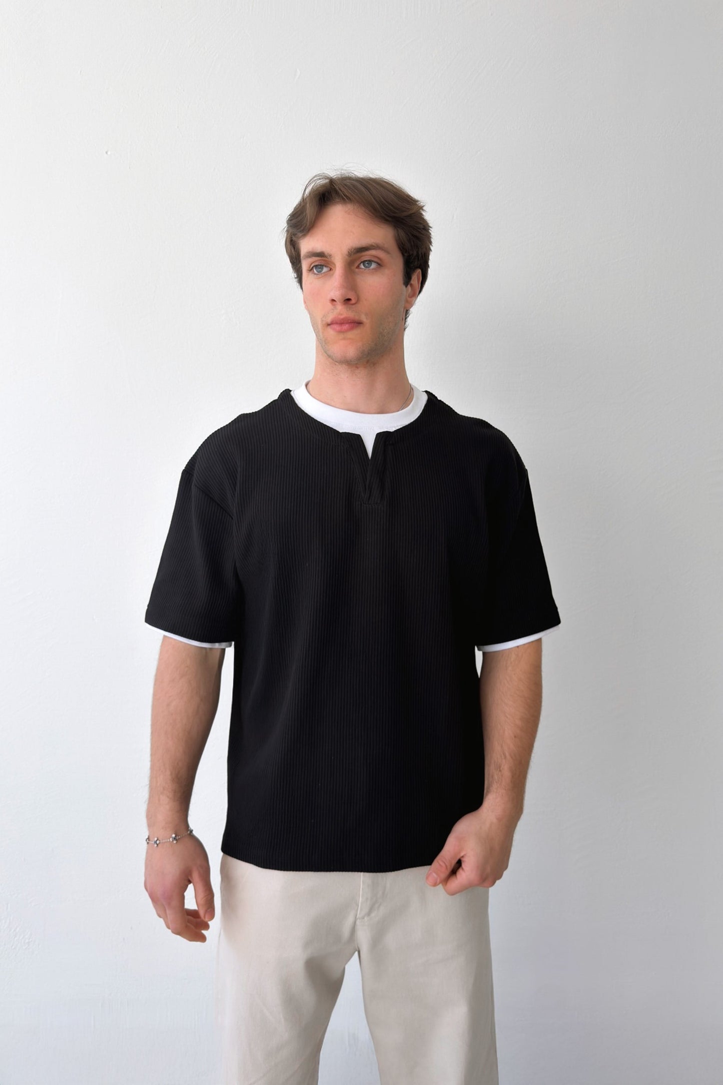 V-Neck Ribbed T-shirt