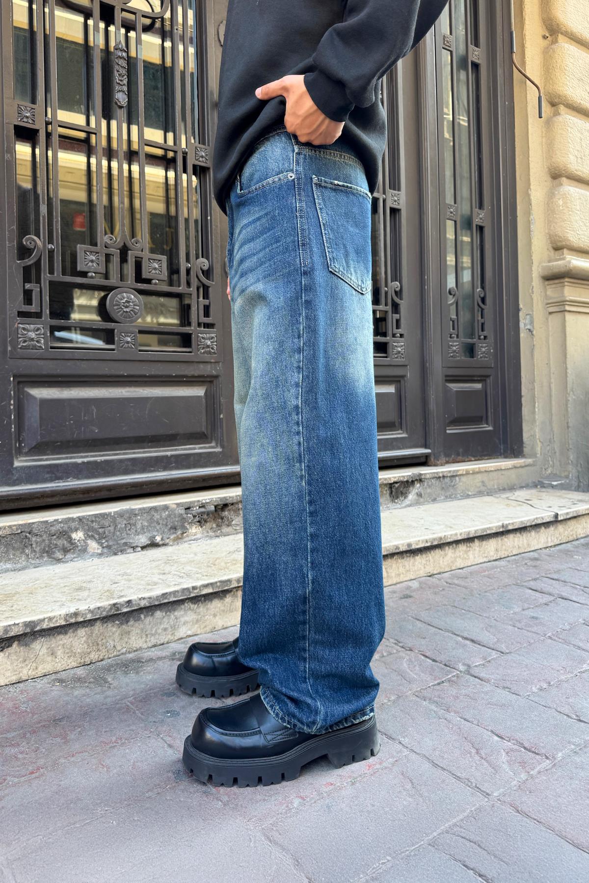 Washed Striped Baggy Jeans