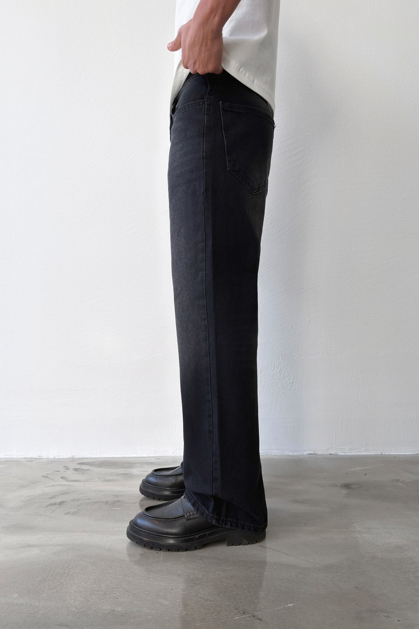 Smoke Fade Flare Fit Jean