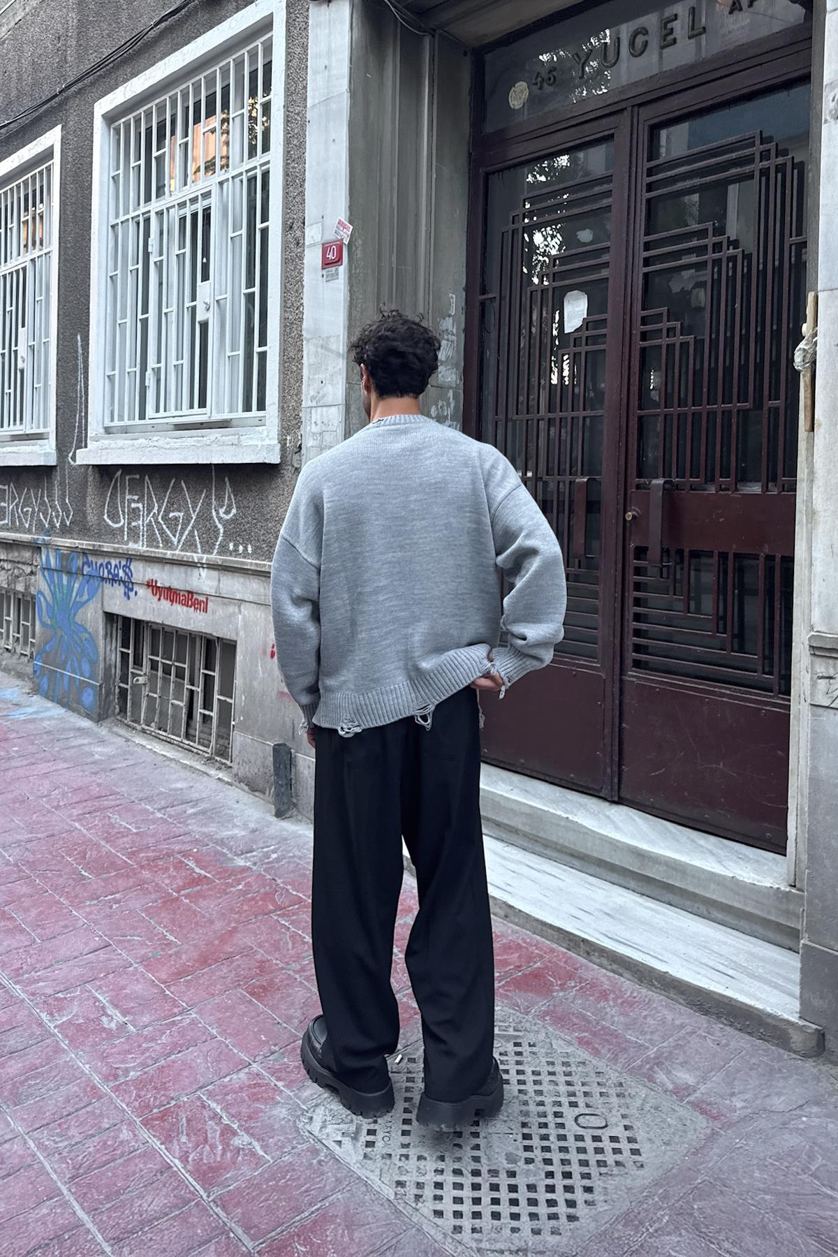 Ripped Pattern Knitted Sweater, Gray